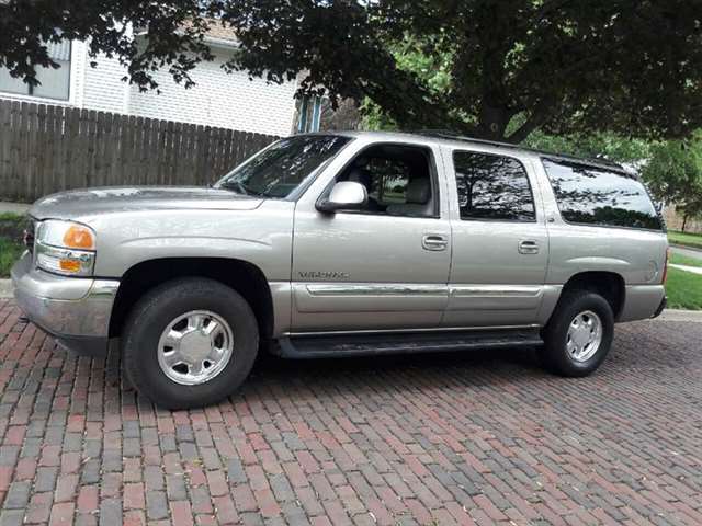 2003 GMC Yukon SLT 4WD 4dr SUV